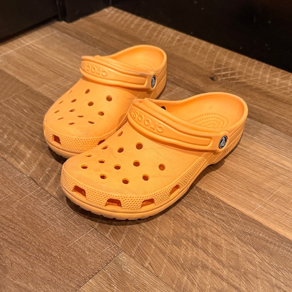 CROCS Orange Sandals - Picture 1 of 1
